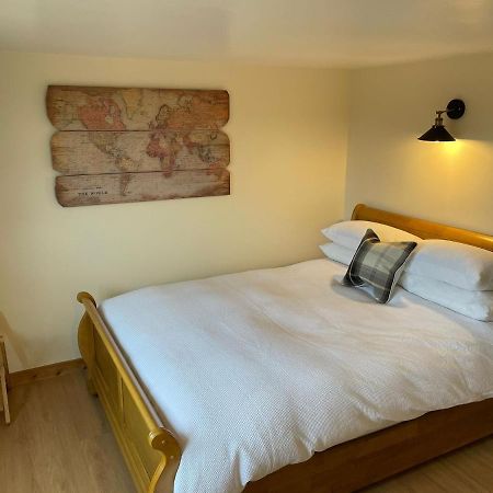 Little Buttercup Cottage Брэклей Экстерьер фото